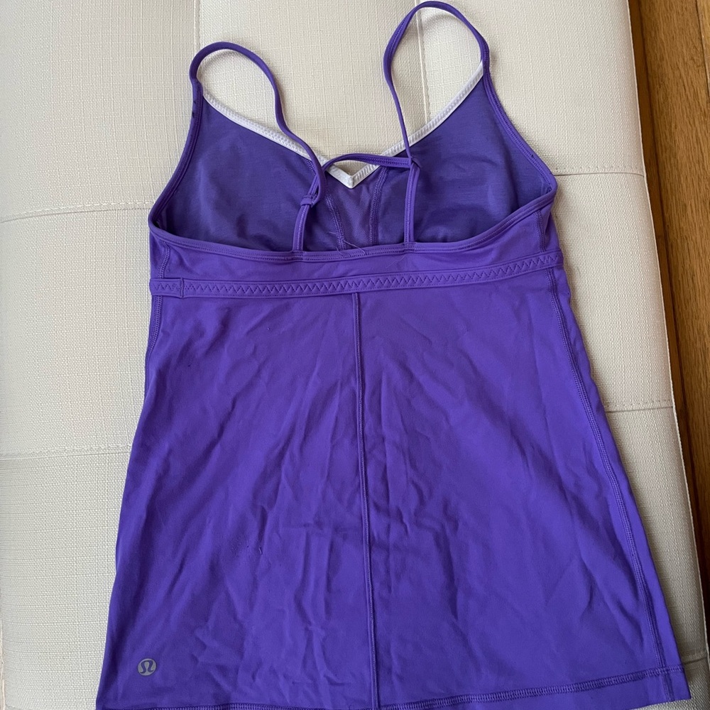 Lululemon top